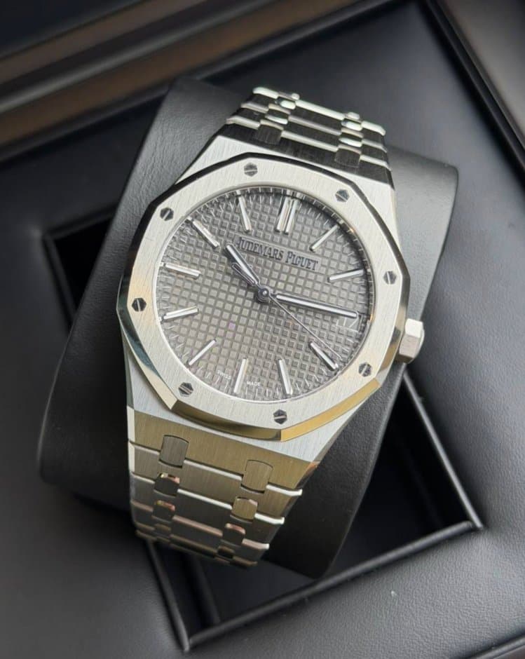 Audemars Piguet Royal Oak Selfwinding Grey Dial 2