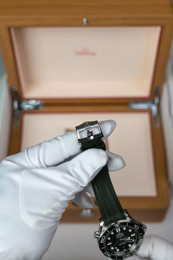 Omega Seamaster Diver 300M 9