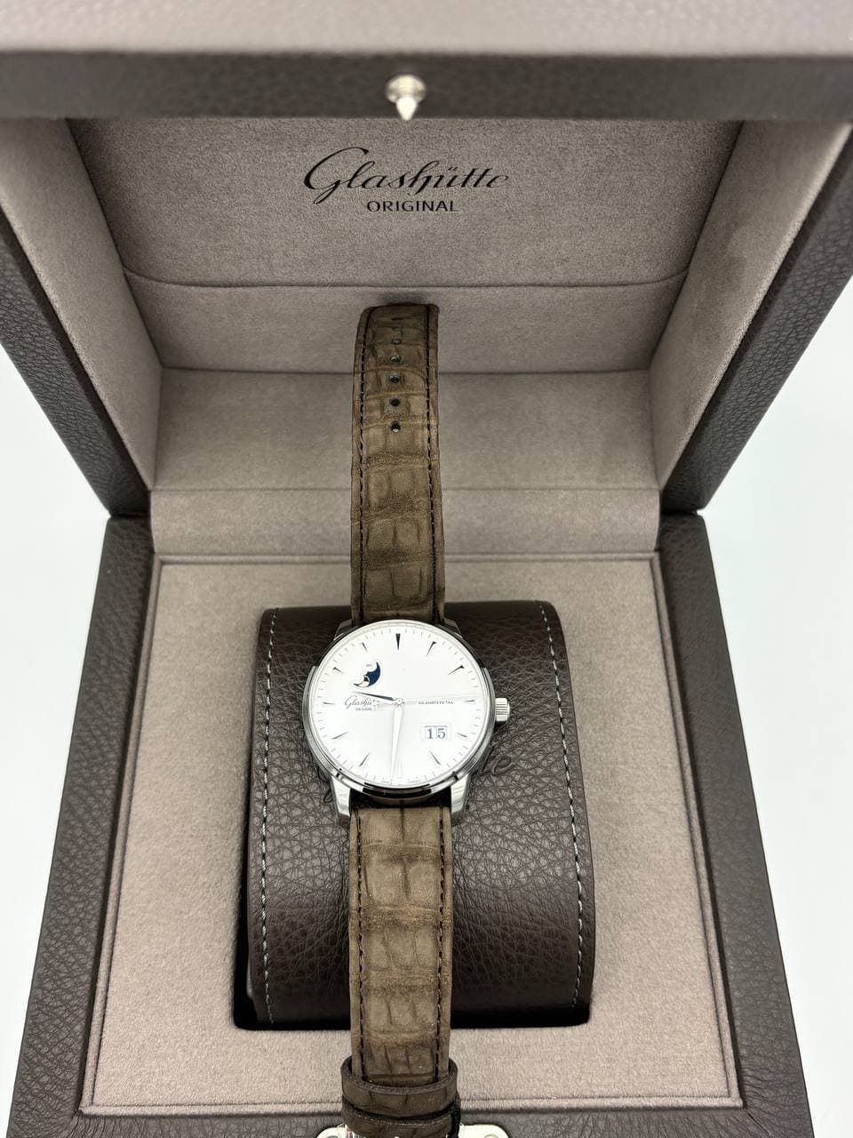 Glashutte Original Senator Excellence Panorama Date Moon Phase 3
