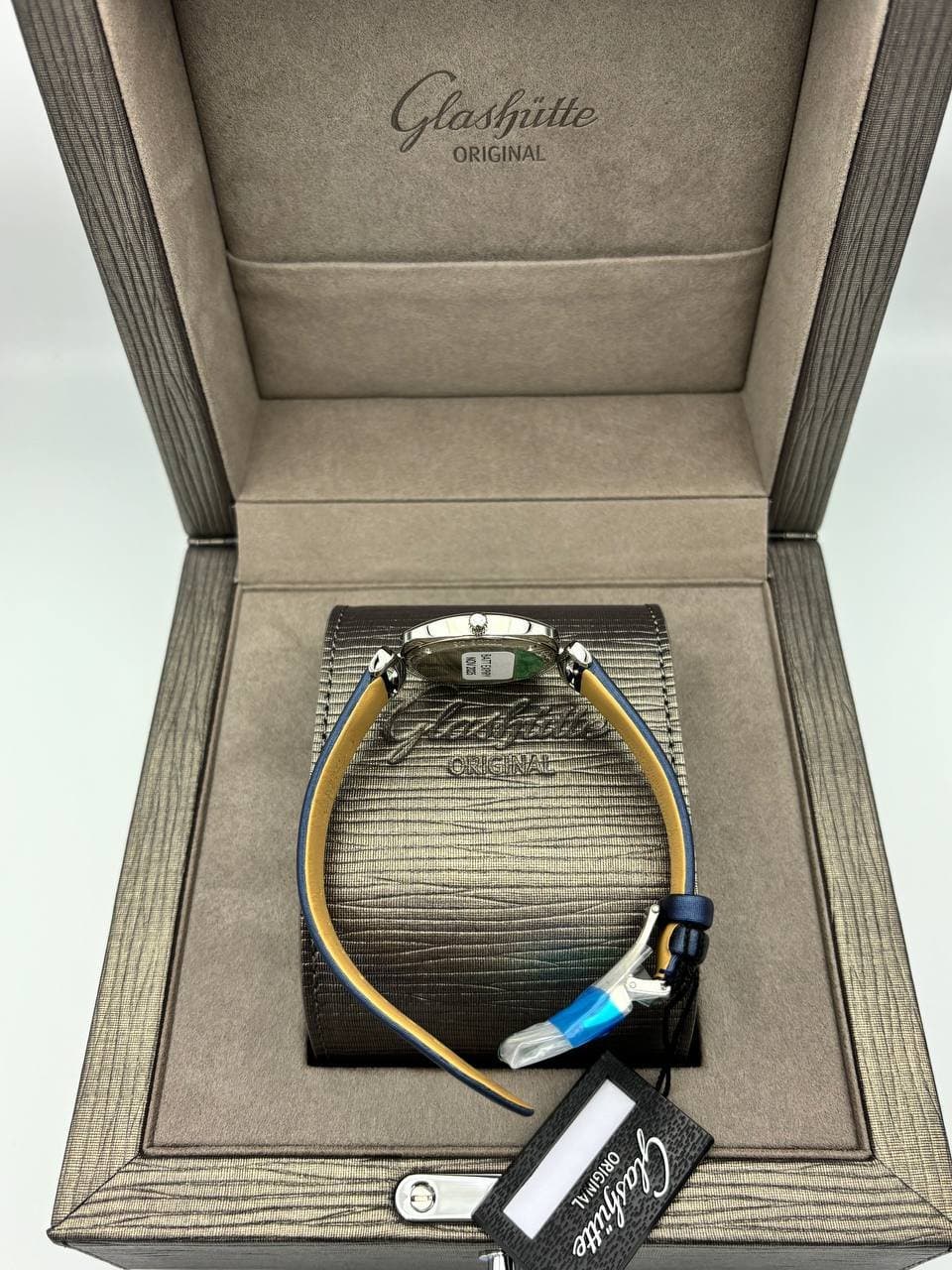 Glashutte Original Pavonina 5