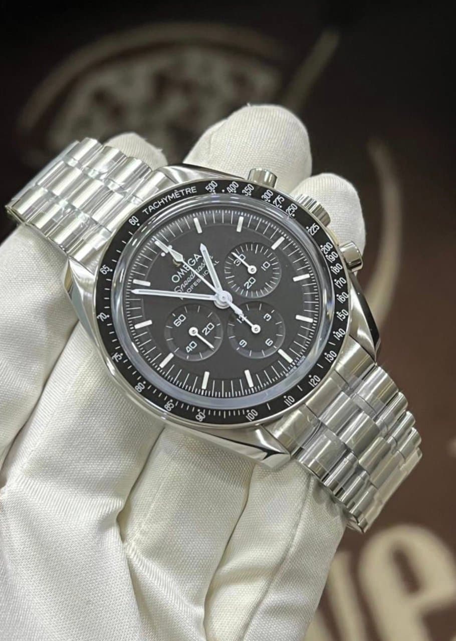 Omega Speedmaster Moonwatch Professional 7