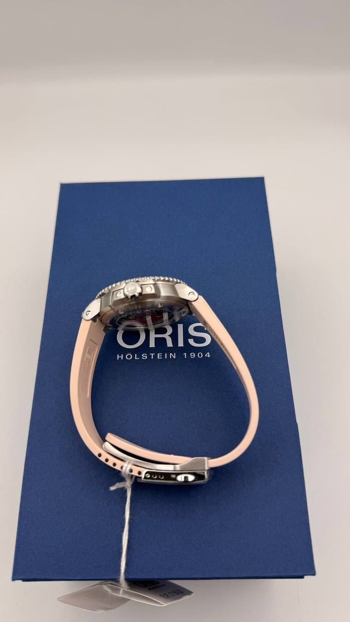 Oris Aquis Date 4
