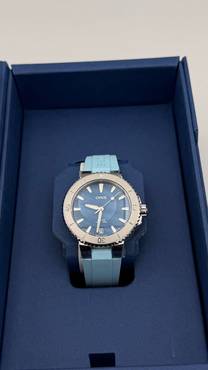 Oris Aquis Date 2