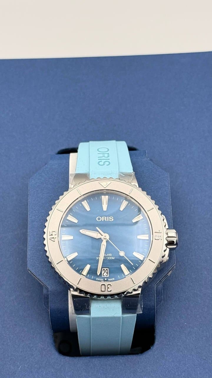 Oris Aquis Date