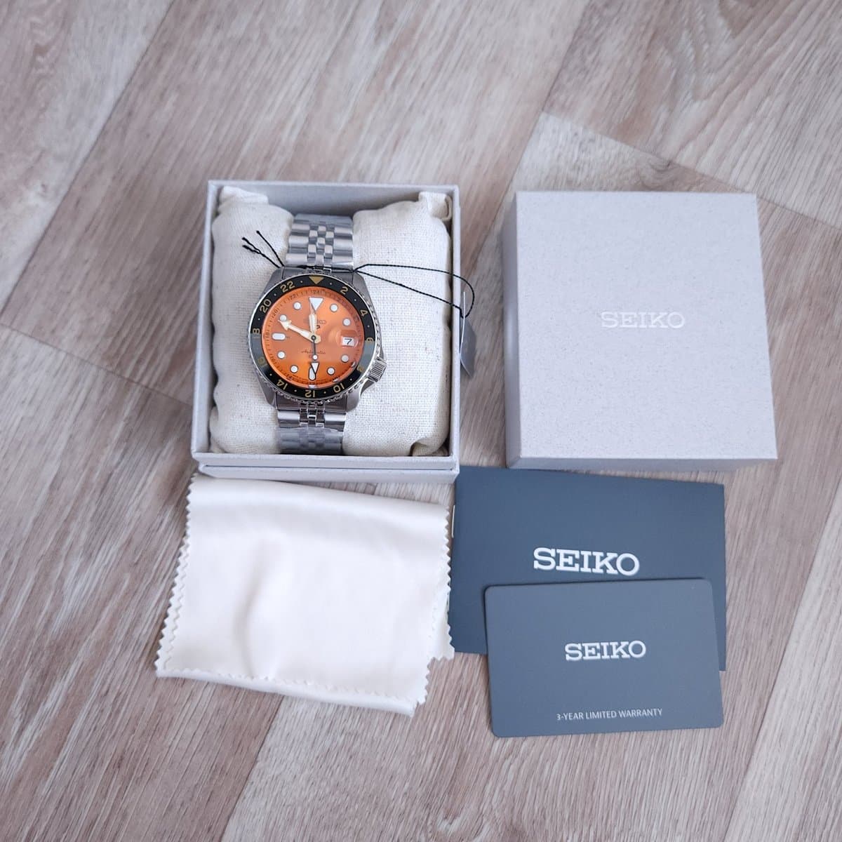 Seiko 5 Sports GMT 11