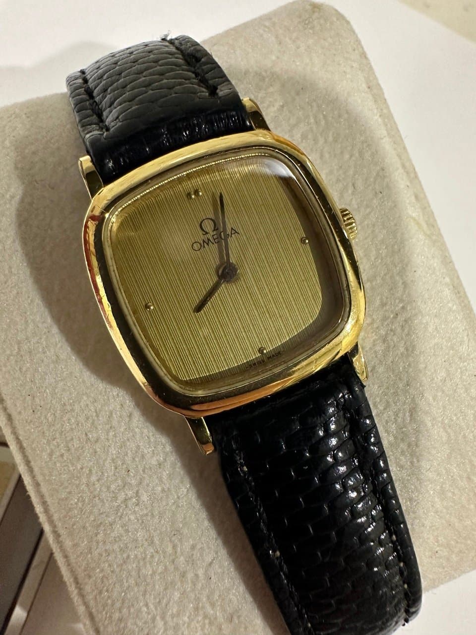 Omega De Ville