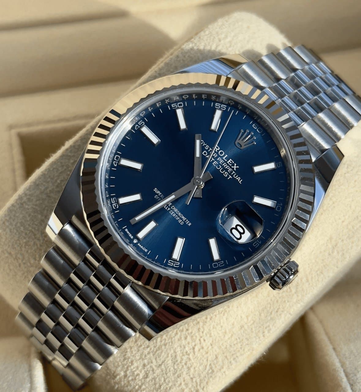 Rolex * DATEJUST 41 MM 126334-0002/СИНИЙ ЦИФЕРБЛАТ/РИФЛЕНЫЙ БЕЗЕЛЬ/БРАСЛЕТ JUBILEE 5