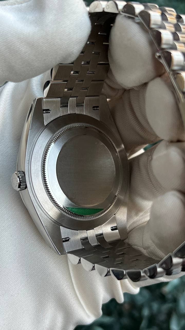 Rolex * DATEJUST 41 MM 126334-0018/ЧЕРНЫЙ ЦИФЕРБЛАТ/РИФЛЕНЫЙ БЕЗЕЛЬ/БРАСЛЕТ JUBILEE 6