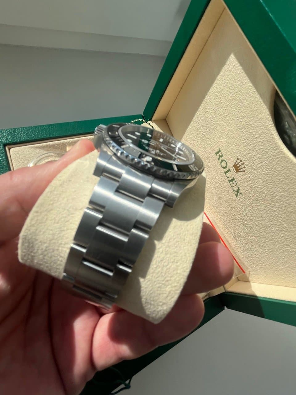 Rolex Submariner  41 mm (124060) 9