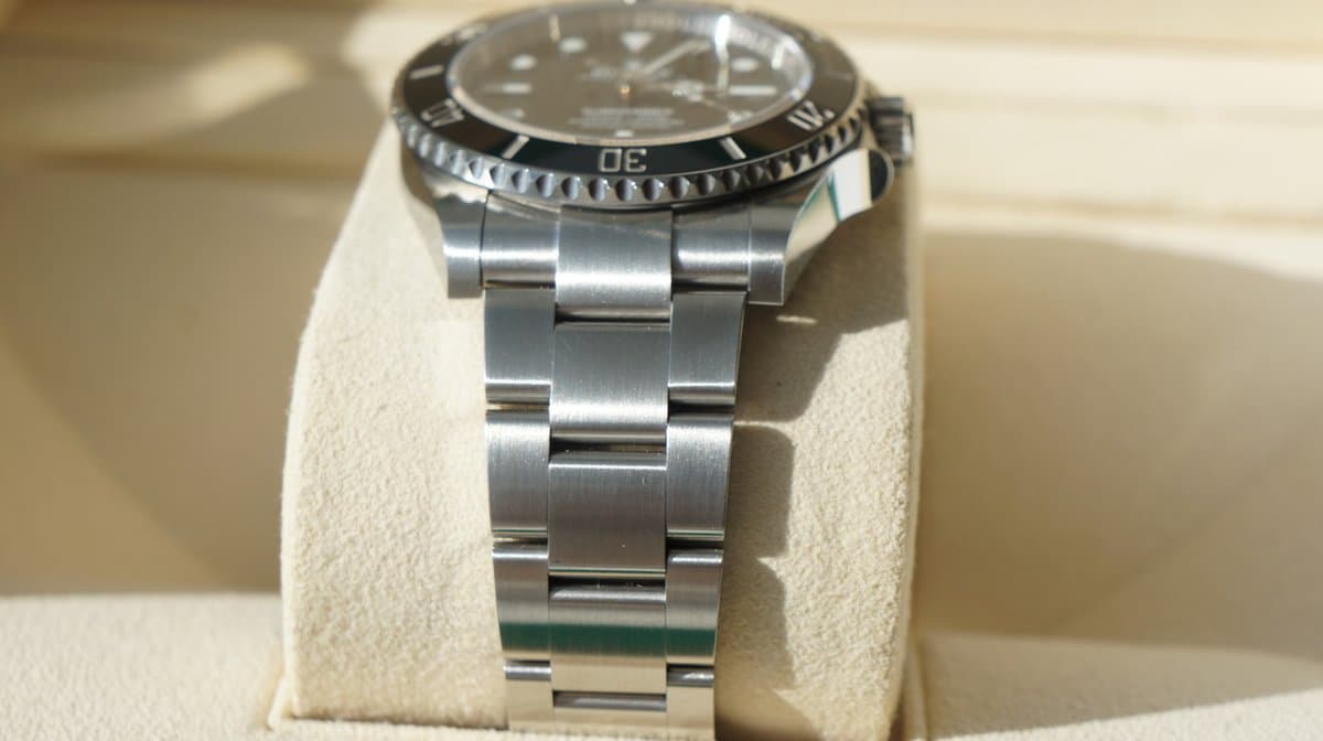 Rolex Submariner  41 mm (124060) 14