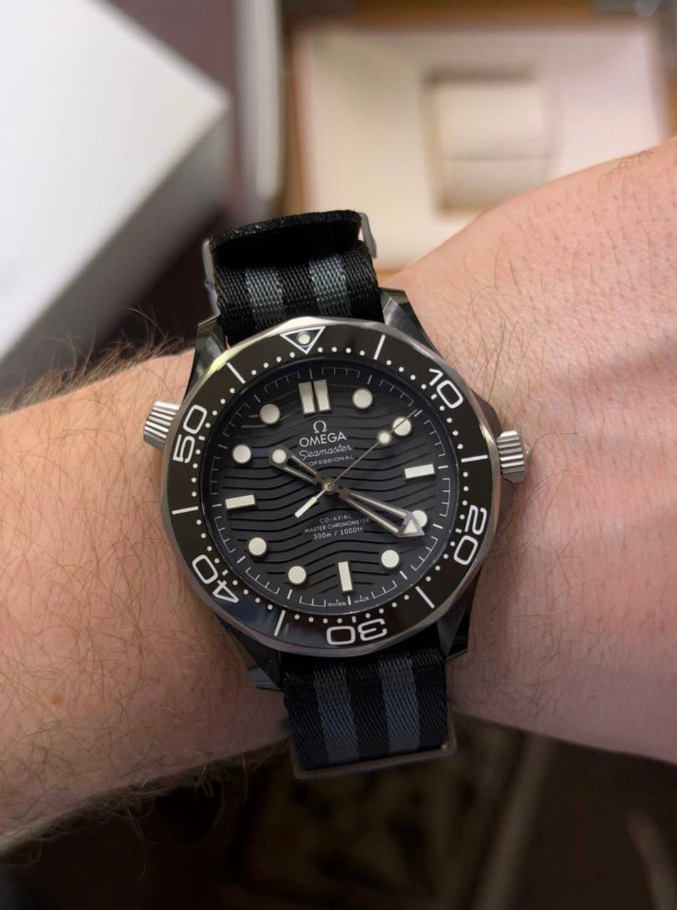 Omega * SEAMASTER DIVER 300M OMEGA CO‑AXIAL MASTER CHRONOMETER 43,5 MM 210.92.44.20.01.002 10