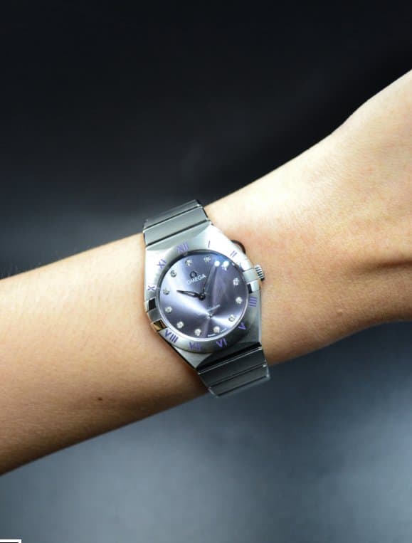 Omega * CONSTELLATION 28 ММ ref.131.10.28.60.60.002/ЦИФЕРБЛАТ ПАЧУЛИ С БРИЛЛИАНТОВЫМИ МЕТКАМИ/БРАСЛЕТ 10