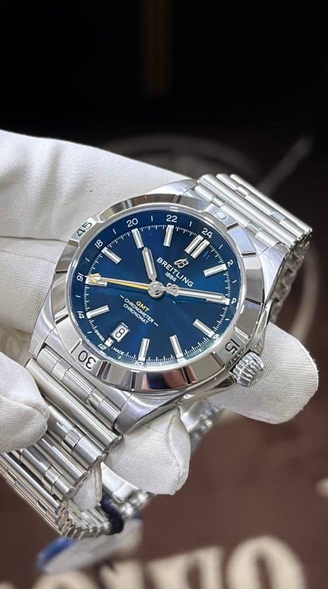 Breitling * CHRONOMAT AUTOMATIC GMT 40 NFL LOS ANGELES RAMS EDITION A32398C91C1A1 НА БРАСЛЕТЕ С СИНИМ ЦИФЕРБЛАТОМ 5