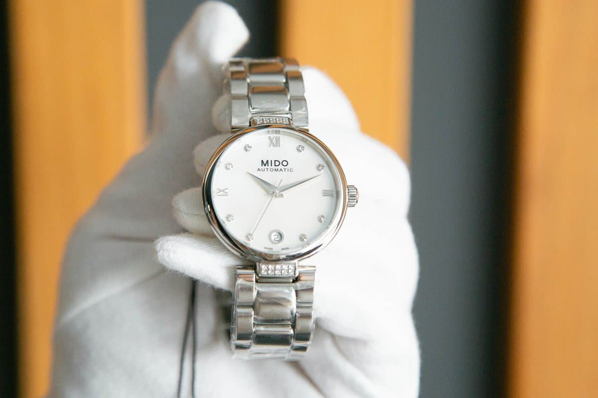 Mido Baroncelli II Donna Auto M0222076111611. Перламутровый цифер / Браслет / 28 бриллиантов / d=33mm 15