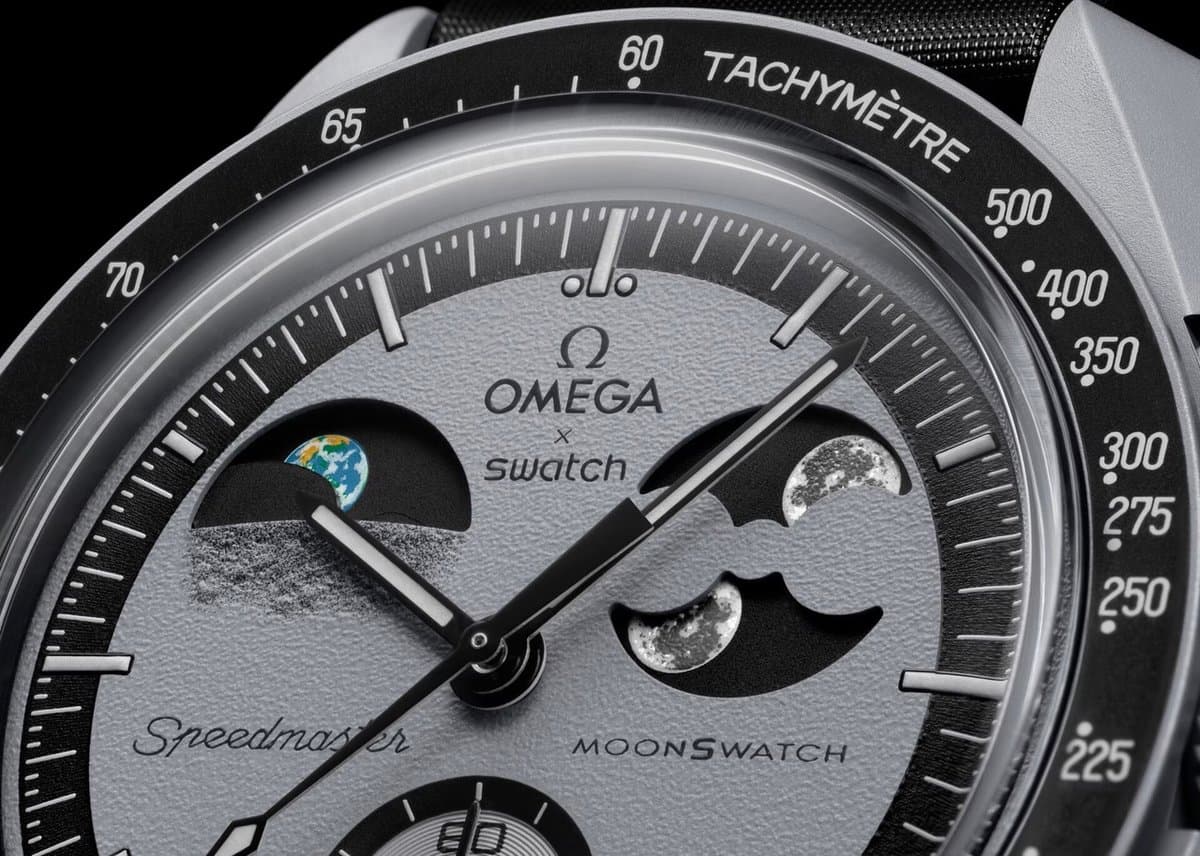 Omega x SWATCH SPEEDMASTER MOONSWATCH MISSION TO EARTHPHASE 3