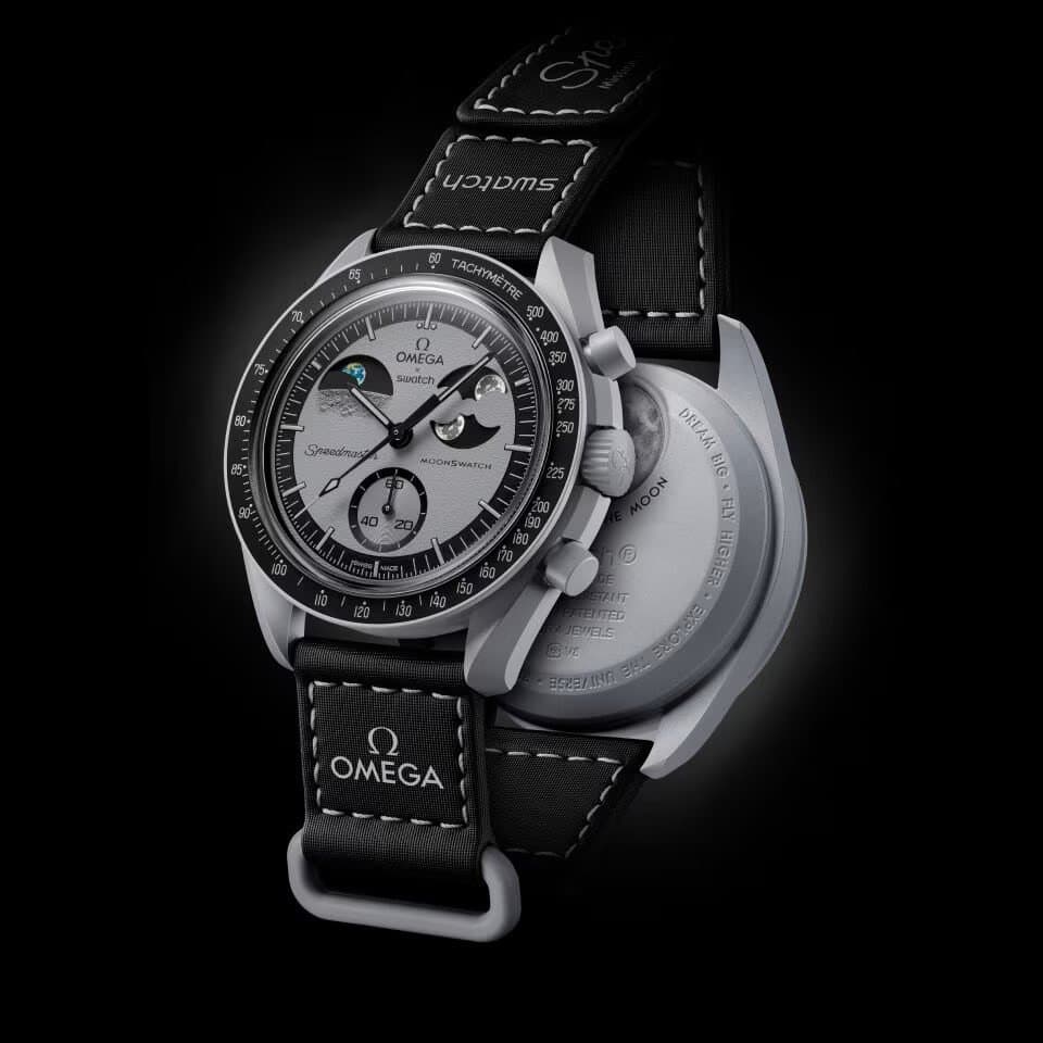 Omega x SWATCH SPEEDMASTER MOONSWATCH MISSION TO EARTHPHASE