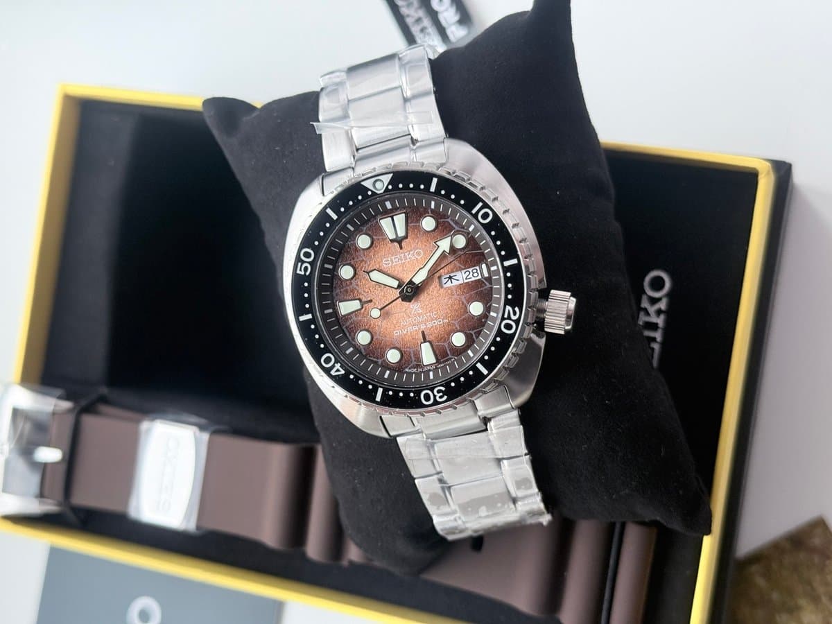 Seiko U.S. SPECIAL EDITION PROSPEX KING TURTLE SRPH55 СПЕЦИАЛЬНОЕ ИЗДАНИЕ ДЛЯ АМЕРИКАНСКОГО РЫНКА, КОРИЧНЕВЫЙ ЦИФЕРБЛАТ В СТИЛЕ ПАНЦИРЯ ЧЕРЕПАШКИ, ДЕНЬ НЕДЕЛИ НА ЯПОНСКОМ, MADE IN JAPAN 5