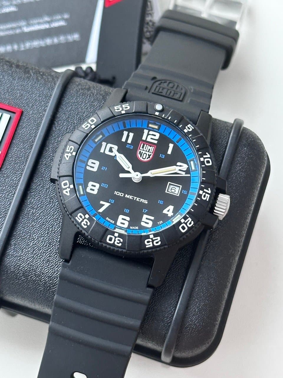 Luminox SEA TURTLE XS.0324 КВАРЦ, АРАБСКИЕ ЦИФРЫ, ЧЁРНЫЙ ЦИФЕРБЛАТ С СИНИМ РАНТОМ. ОТЛИЧНАЯ ЦЕНА! 7