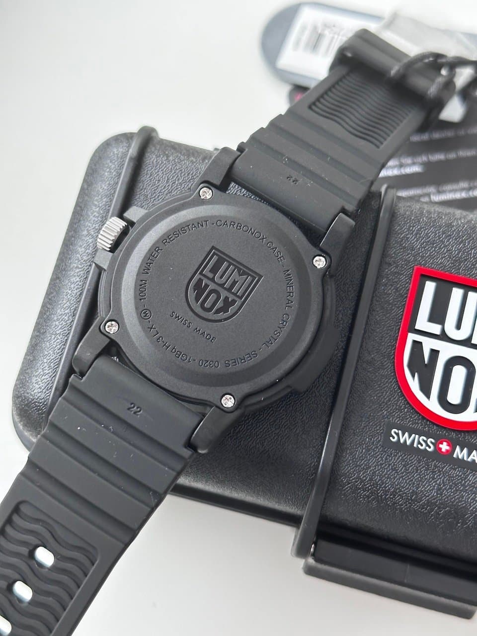 Luminox SEA TURTLE XS.0324 КВАРЦ, АРАБСКИЕ ЦИФРЫ, ЧЁРНЫЙ ЦИФЕРБЛАТ С СИНИМ РАНТОМ. ОТЛИЧНАЯ ЦЕНА! 9